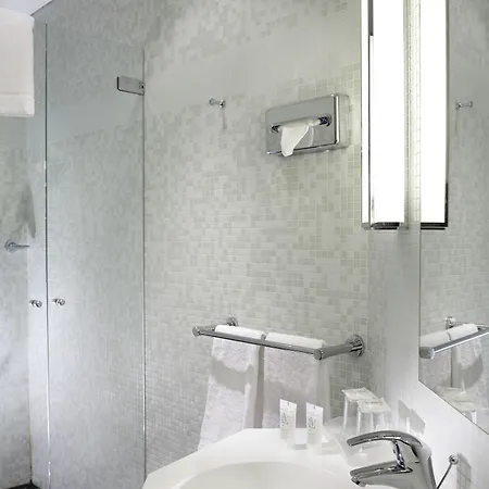 Londres Et New York - Les Collectionneurs Hotel