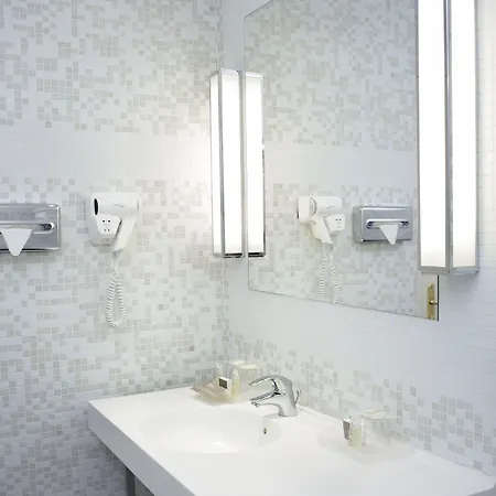 Londres Et New York - Teritoria 3*